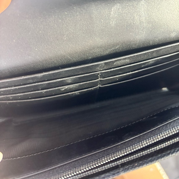 GUCCI GG Marmont Leather Long Bifold Wallet - Picture 6 of 11